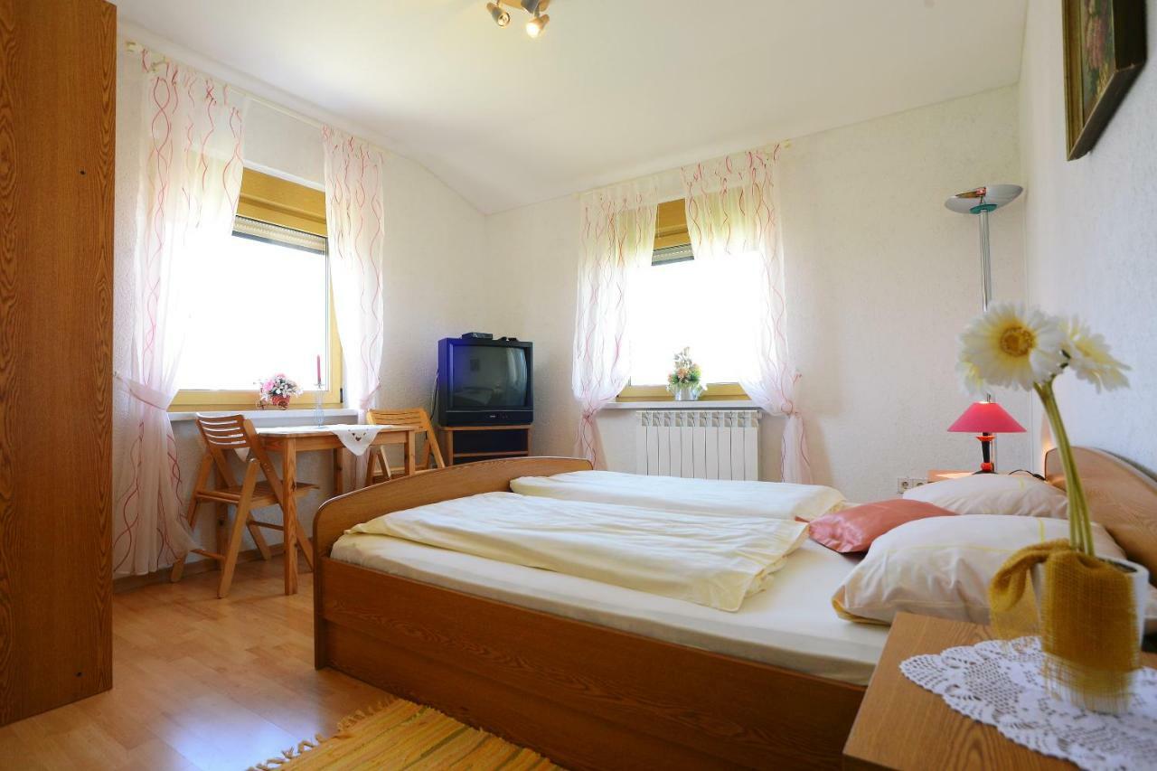 Ferienhaus Tomic Nedeščina Extérieur photo
